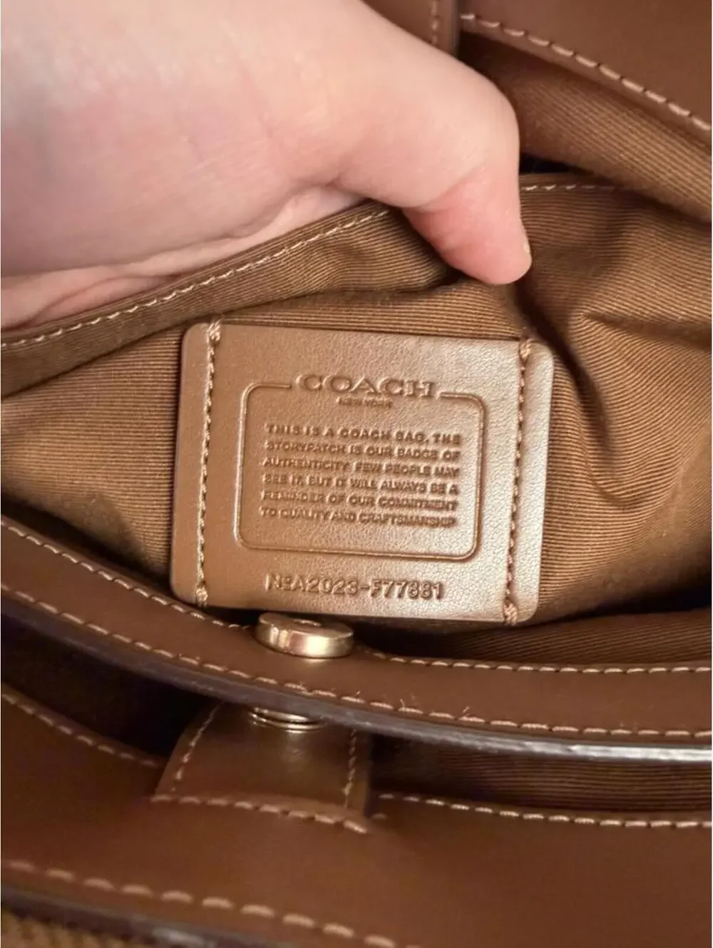 Authentic Coach Etta Carryall F77881 Signature Canvas Leather Crossbody Satchel